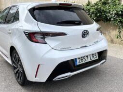 
										TOYOTA Corolla 2.0 180H STYLE ECVT full									