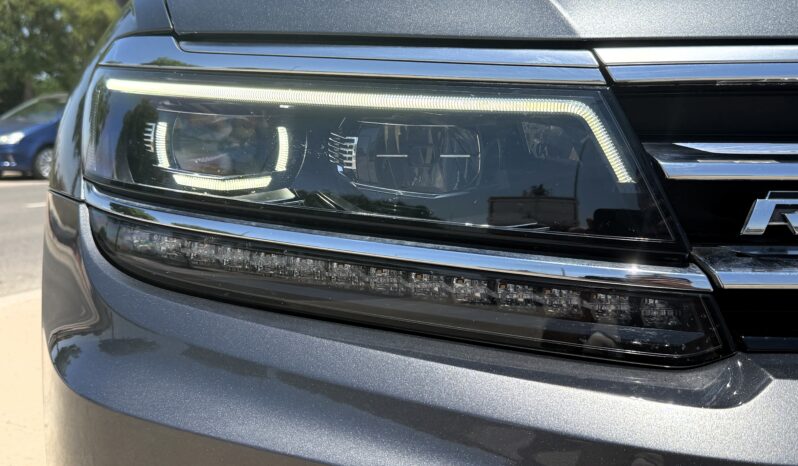 
								VOLKSWAGEN Tiguan Sport 2.0 TDI DSG full									