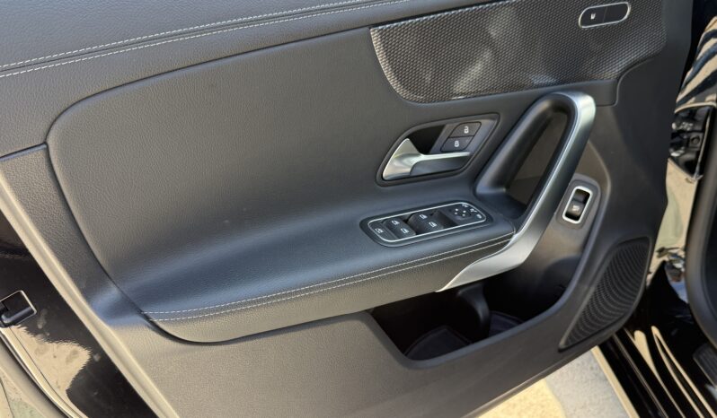 
								MERCEDES-BENZ CLA CLA 220 D DCT Shooting Brake full									
