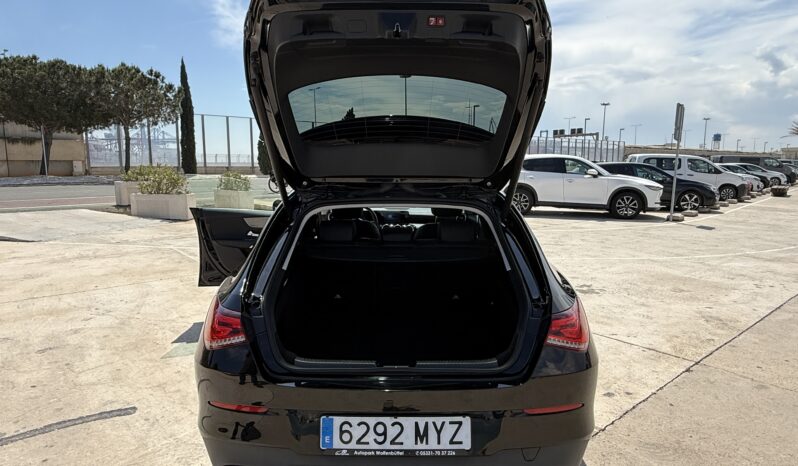 
								MERCEDES-BENZ CLA CLA 220 D DCT Shooting Brake full									