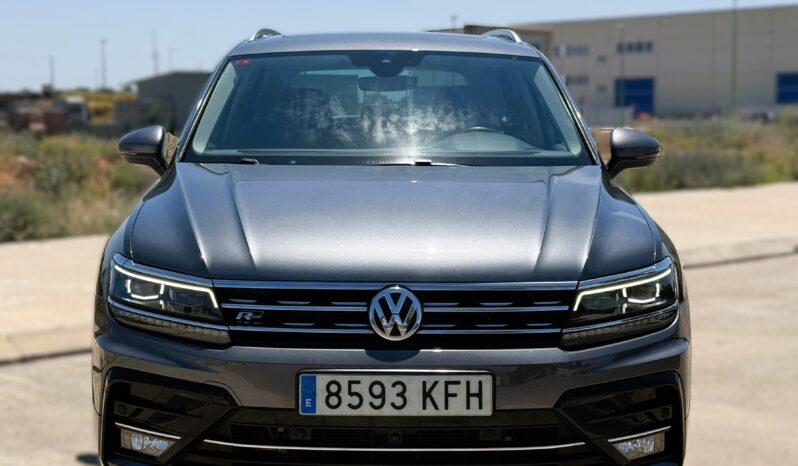 
								VOLKSWAGEN Tiguan Sport 2.0 TDI DSG full									