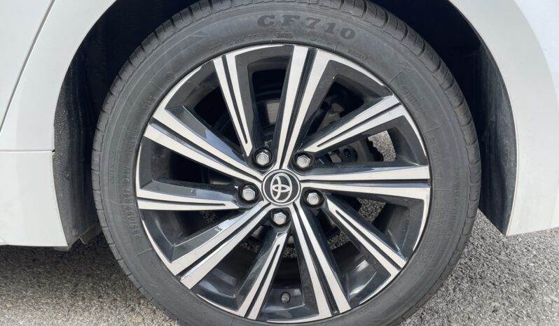 
								TOYOTA Corolla 2.0 180H STYLE ECVT full									