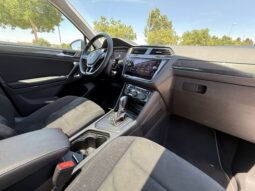 
										VOLKSWAGEN Tiguan Sport 2.0 TDI DSG full									