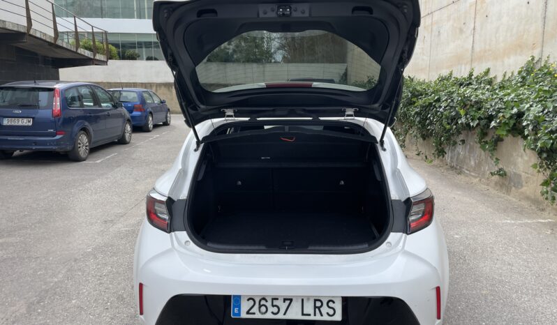 
								TOYOTA Corolla 2.0 180H STYLE ECVT full									