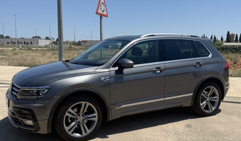 
								VOLKSWAGEN Tiguan Sport 2.0 TDI DSG full									