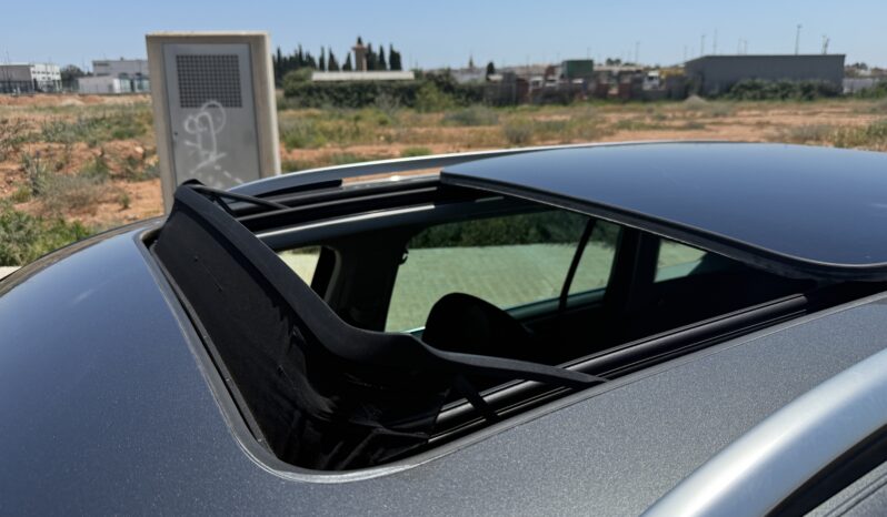 
								VOLKSWAGEN Tiguan Sport 2.0 TDI DSG full									